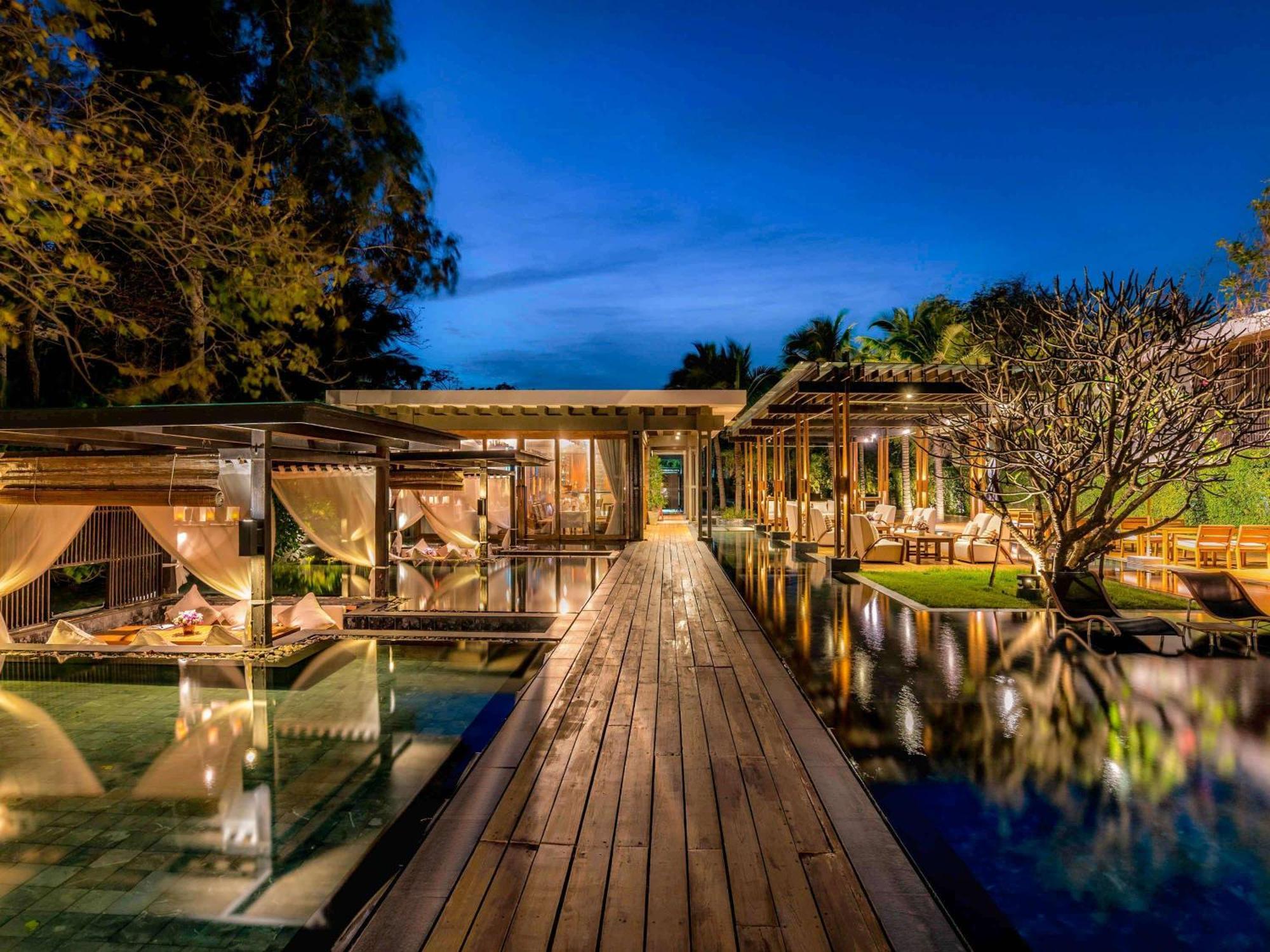 V - Mgallery Collection Hotel 5*