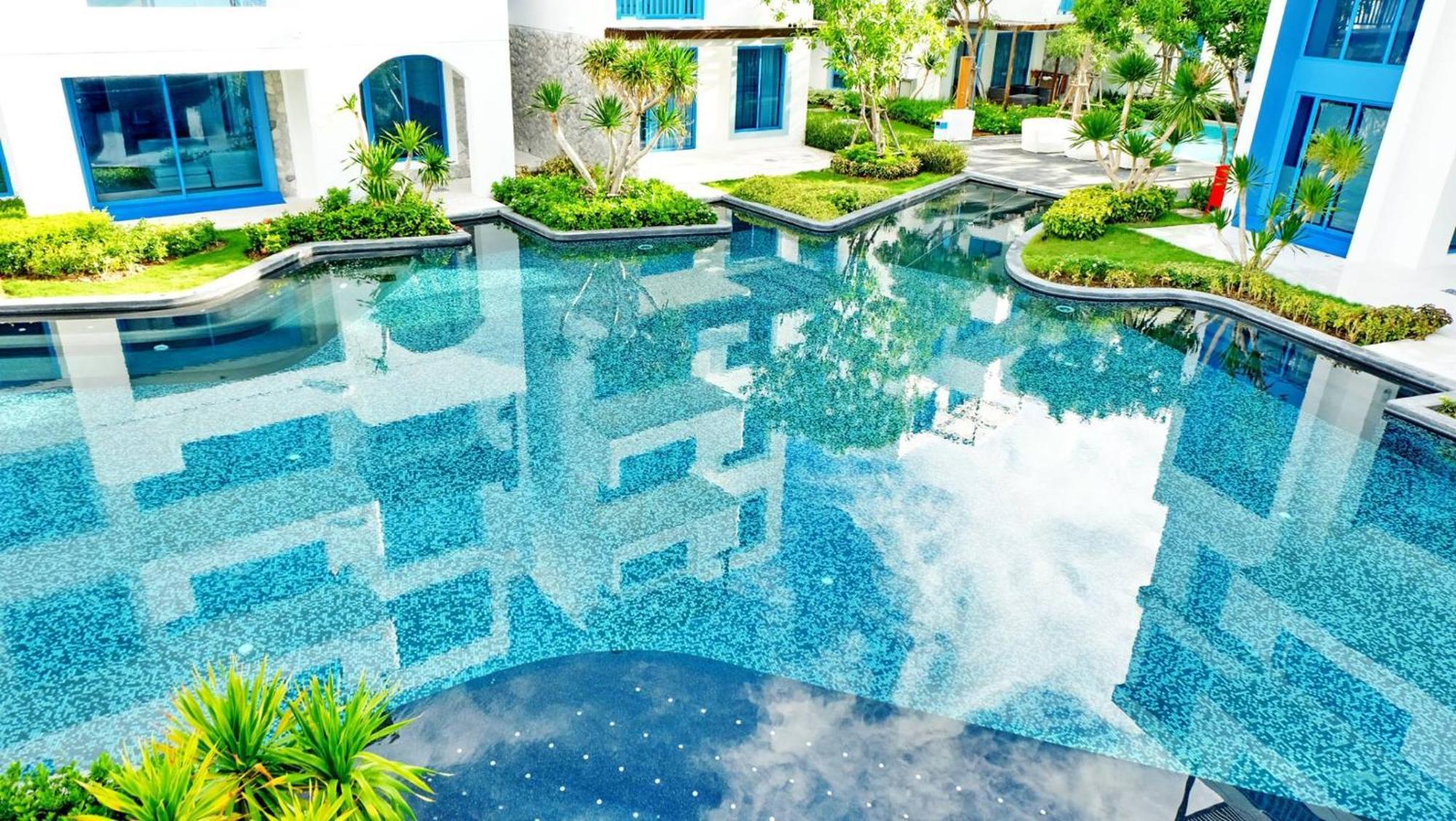 The Crest Santora - Family - Pool Access - Monthly Rent Only Apartment
