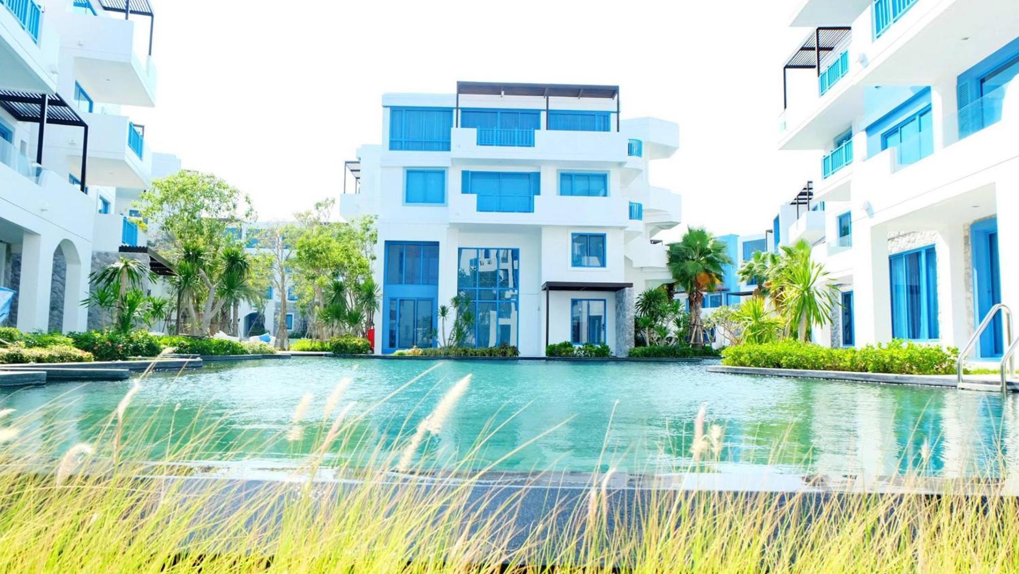 Apartment The Crest Santora - Family - Pool Access - Monthly Rent Only *