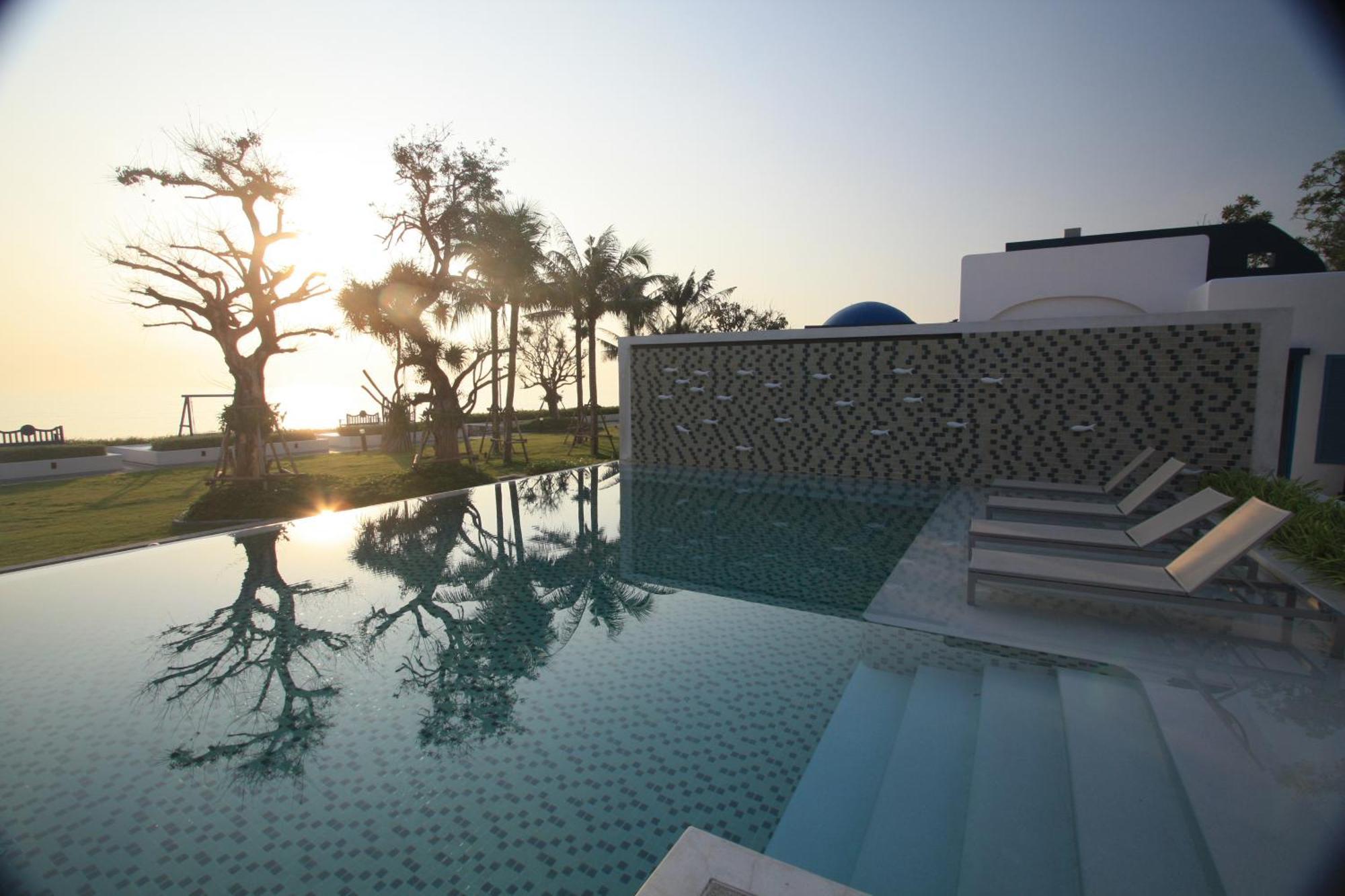 Apartment The Crest Santora - Family - Pool Access - Monthly Rent Only