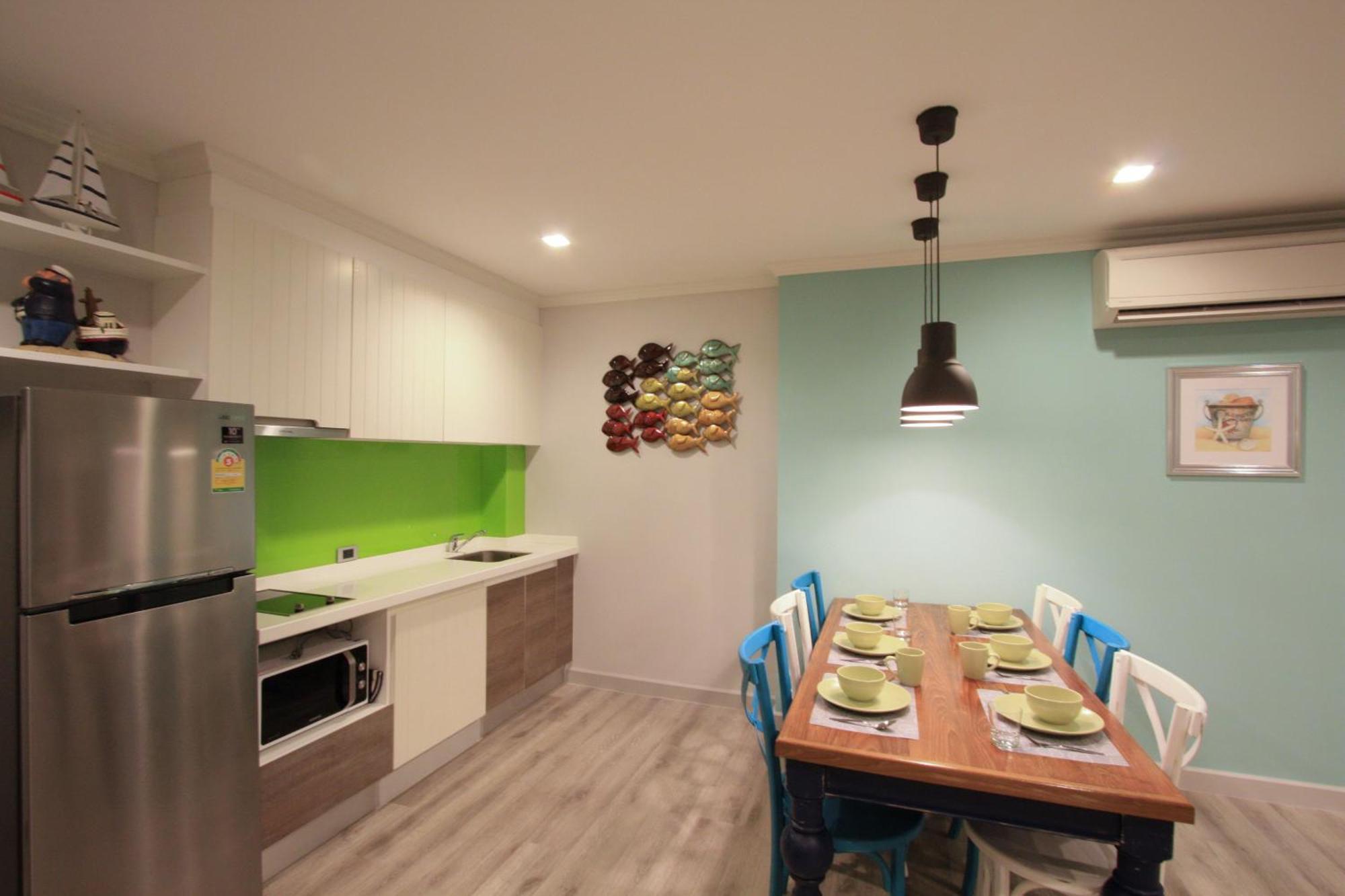 Apartment The Crest Santora - Family - Pool Access - Monthly Rent Only *
