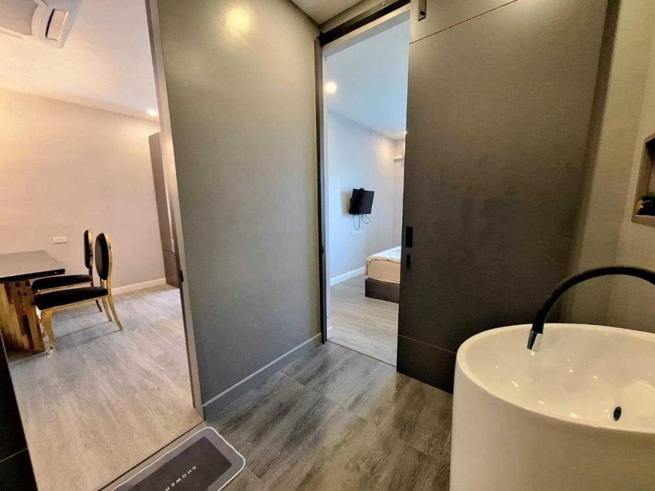 The Modern A46 Hua-hin Private Poolvilla From 3km