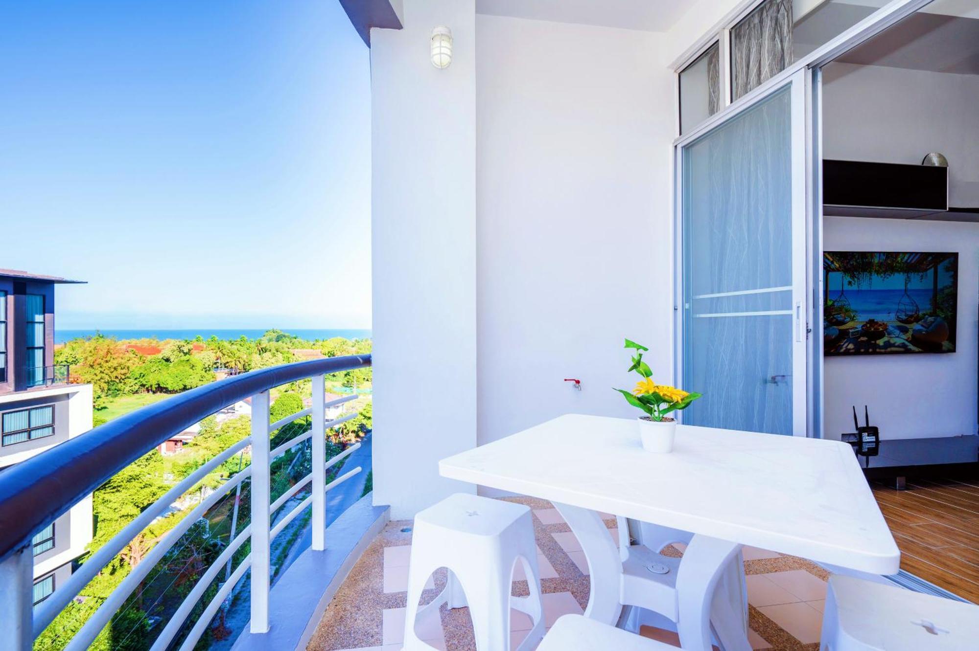 First - Happy Rent Apartment *