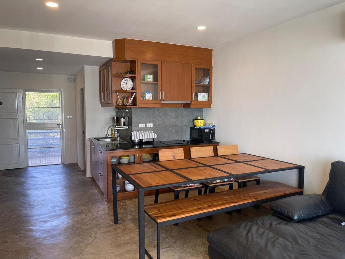 2 Bedder Front In Prime Location Hua Hin