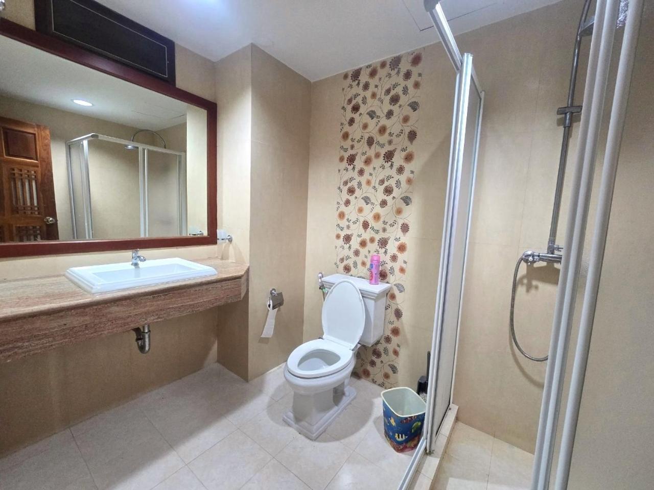 Modern At Baan Klang Apartment Hua Hin