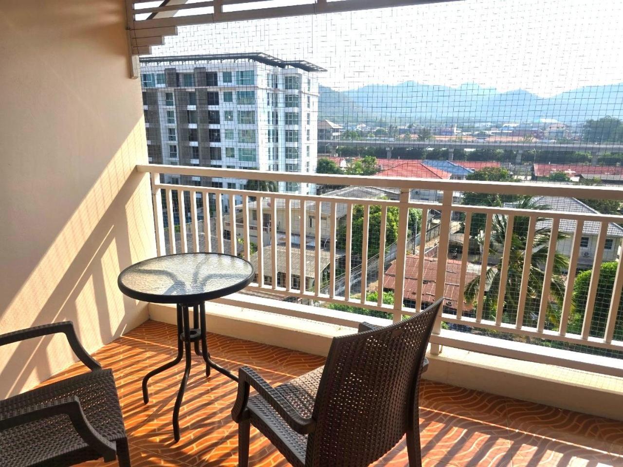 Apartment Modern At Baan Klang Hua Hin
