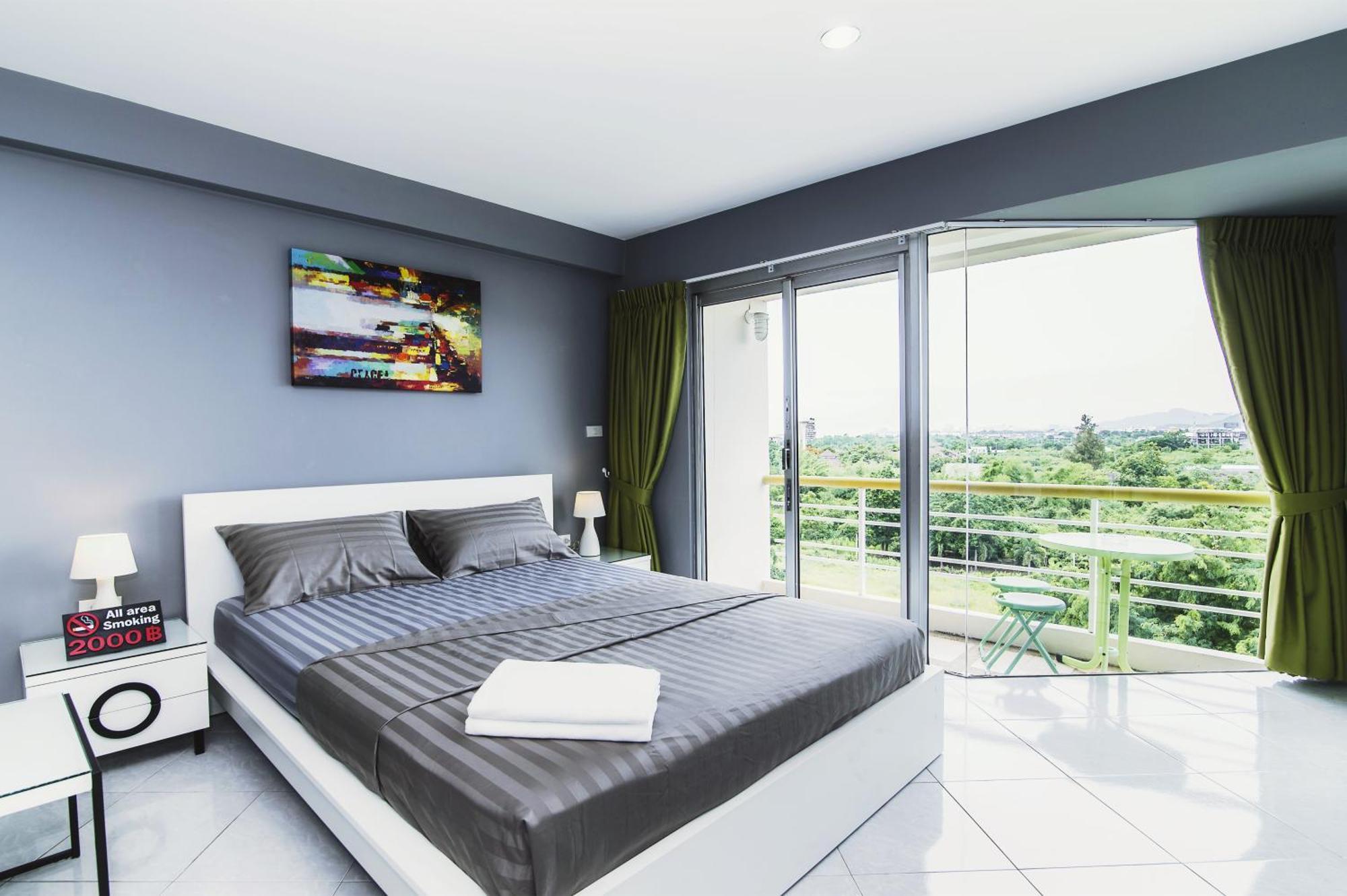 Soi 7 Apartment
