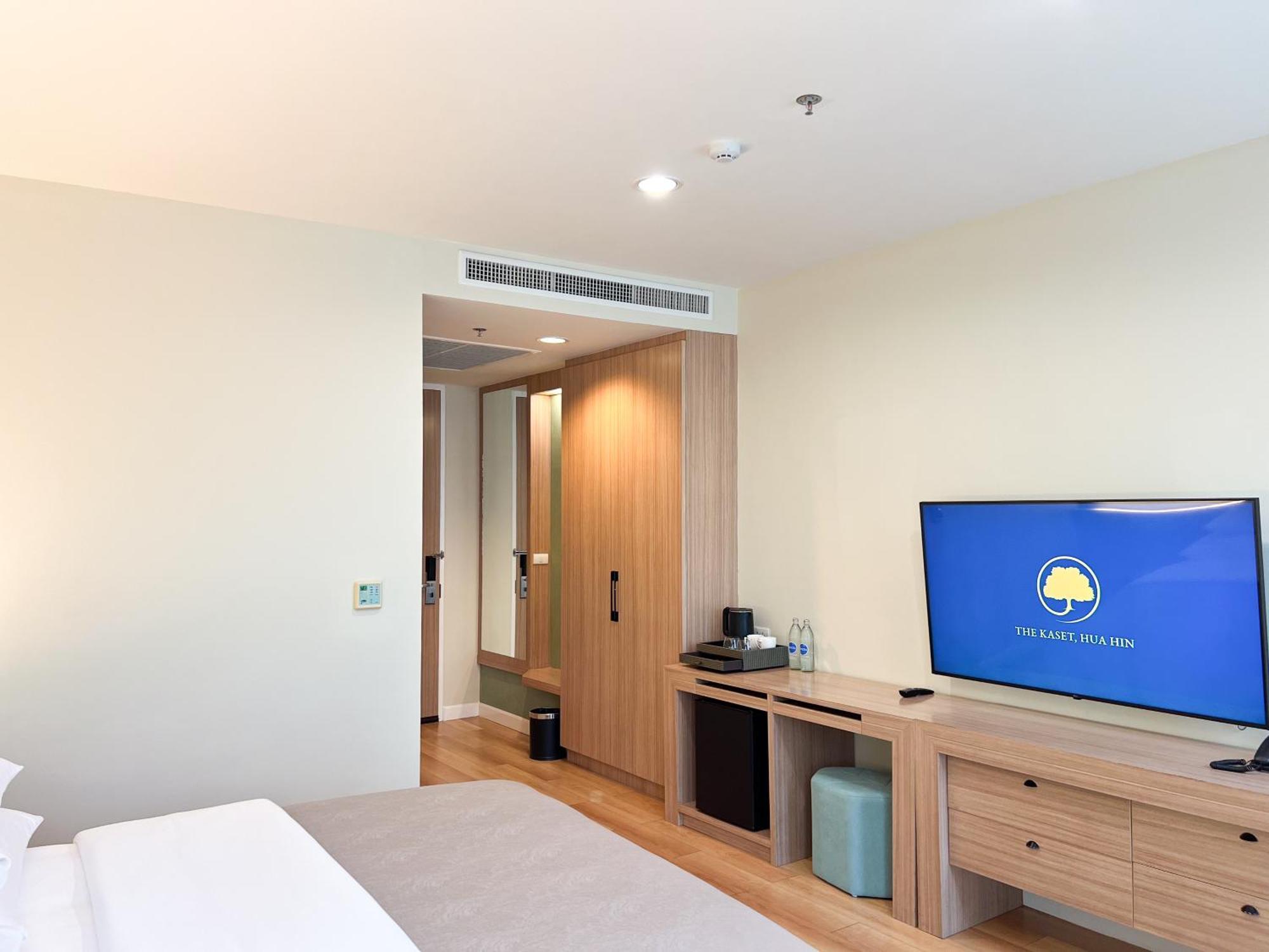 Hotel The Kaset,