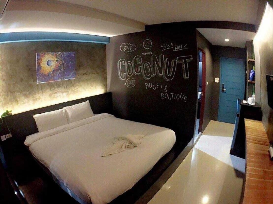 Hotel Coconut *