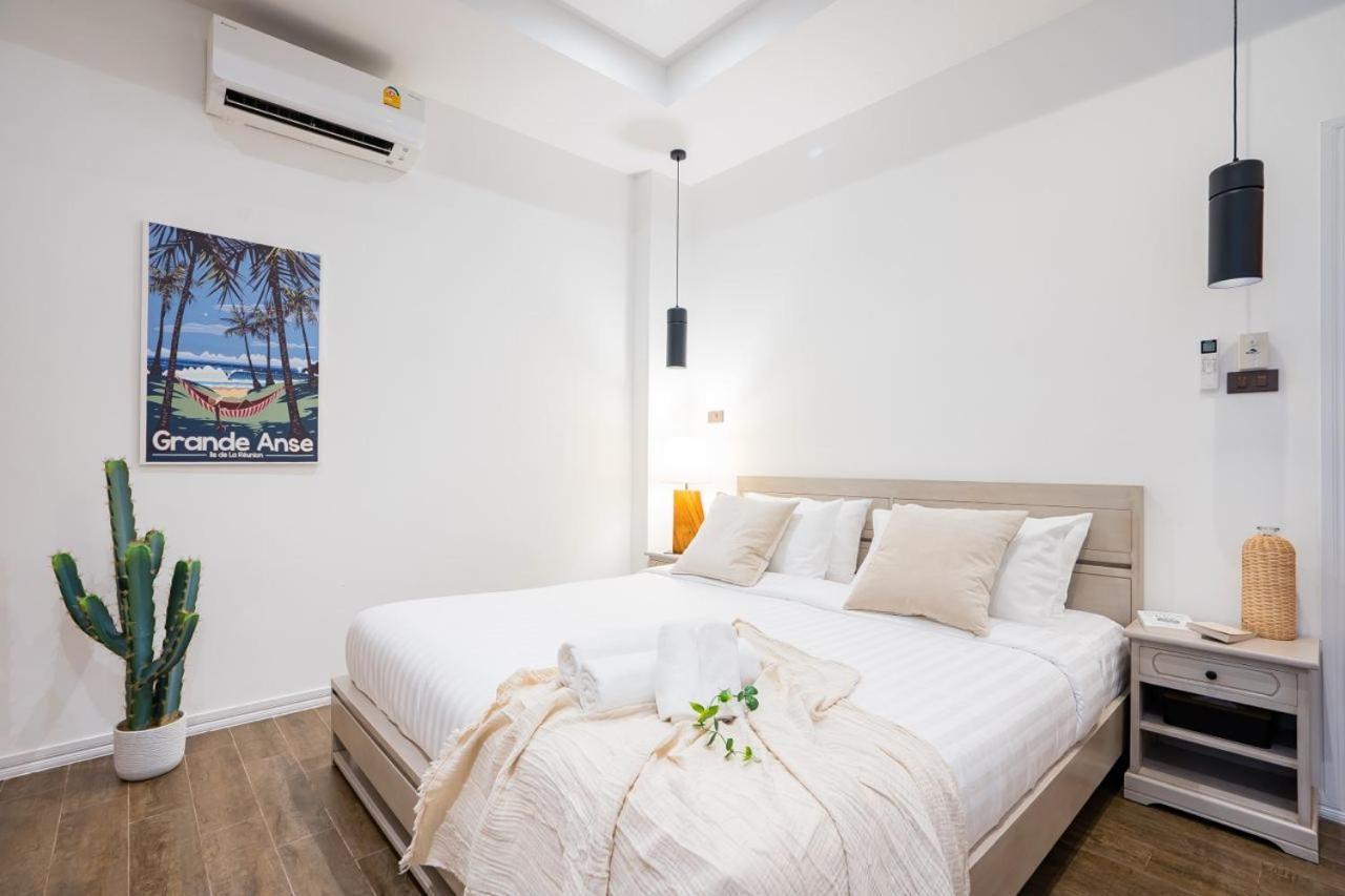 Kira Japandi Escape With Sauna & Rooftop Cinema Apartment