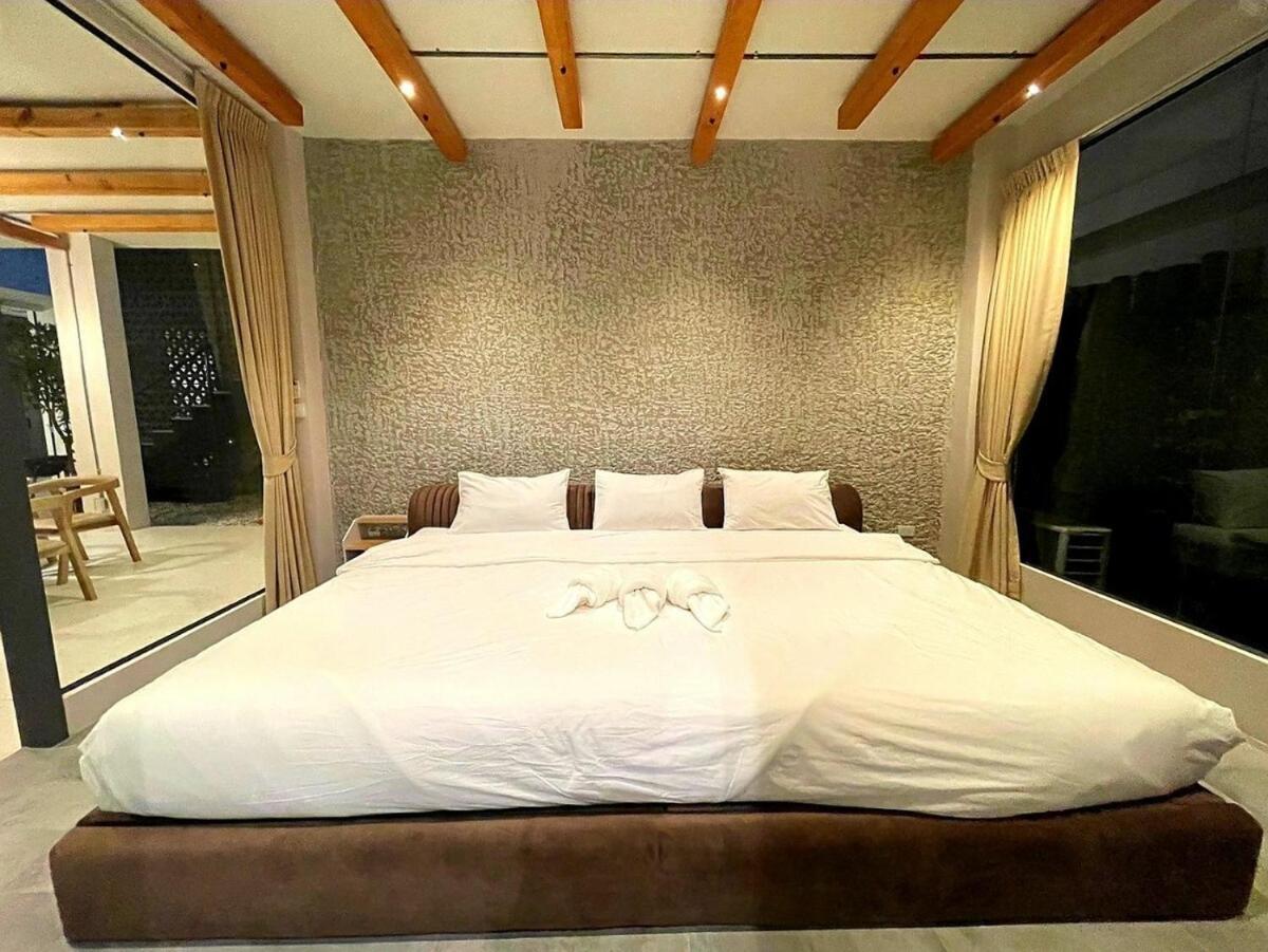 Hua-hin Premium Pool With Rooftop Bathtub Villa *