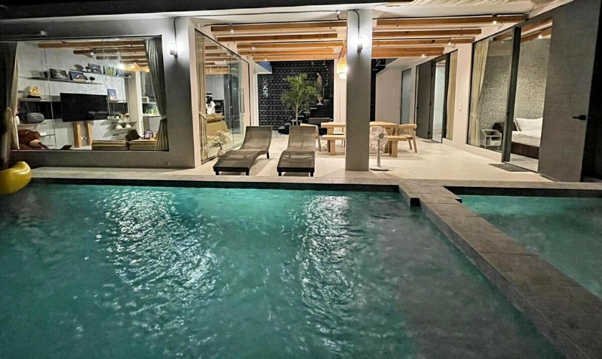 Hua-hin Premium Pool With Rooftop Bathtub Villa *