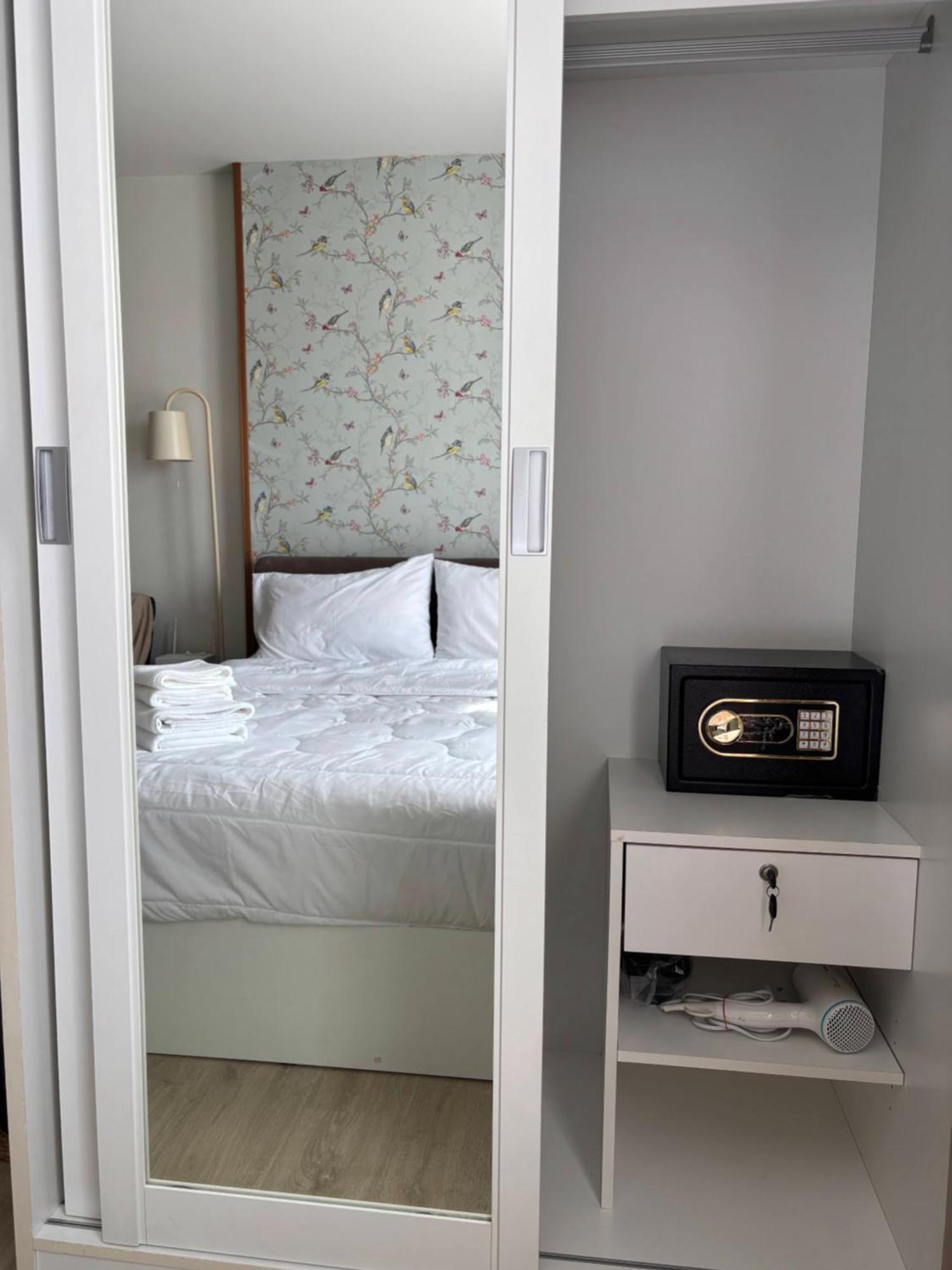 Khao Takiab Apartment *