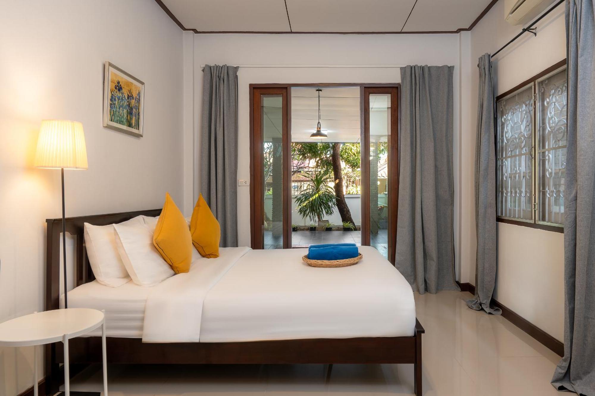 Spacious Homey Pool With Private Parking, Fenced Yard, Bbq, 5min To Beach, Pet-friendly Villa Hua Hin