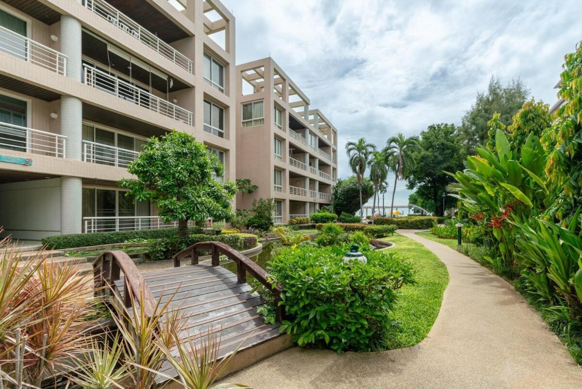 Oceanfront 2br Family And Friends Getaway Apartment Hua Hin