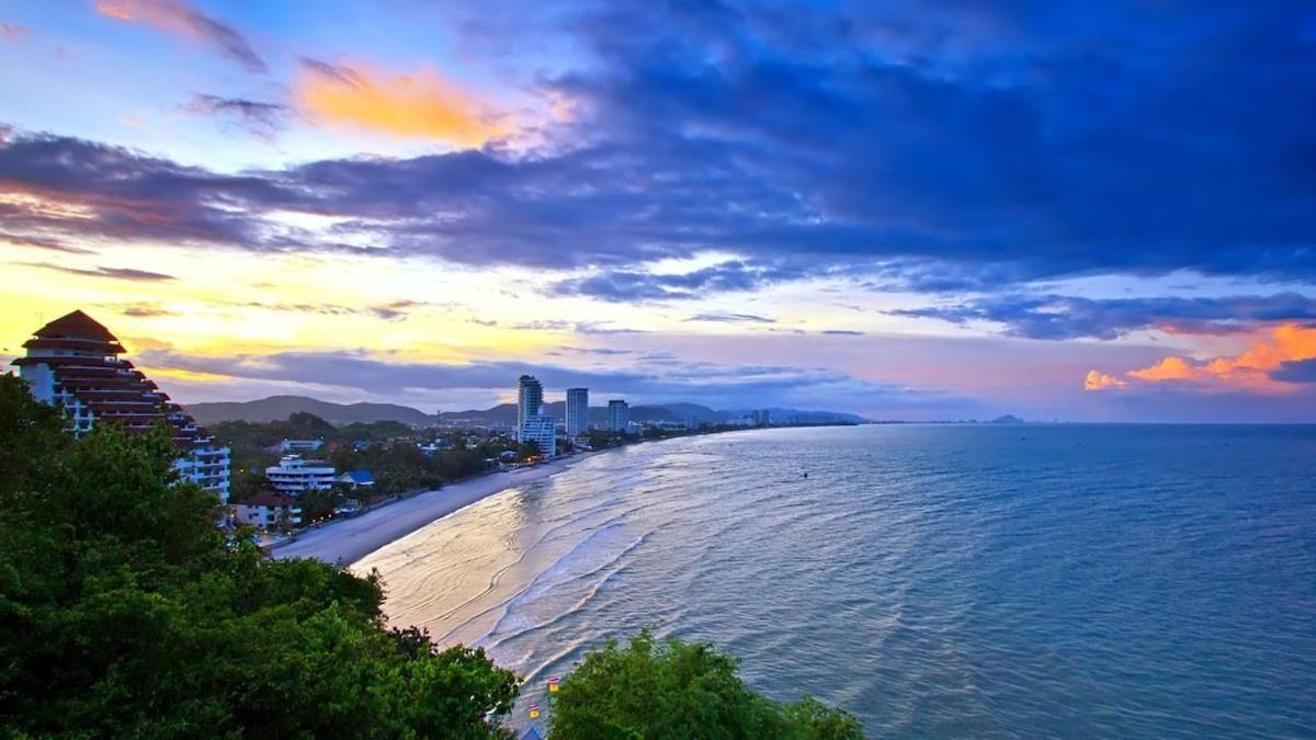 Oceanfront 2br Family And Friends Getaway *