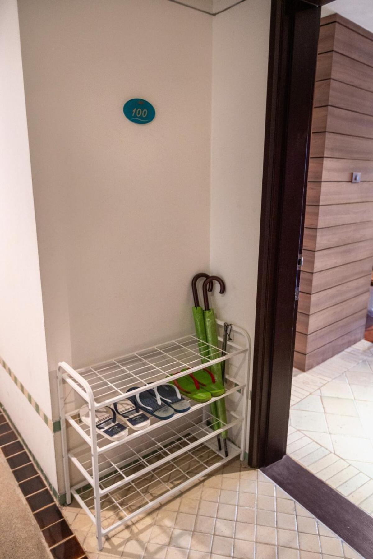 Oceanfront 2br Family And Friends Getaway Hua Hin