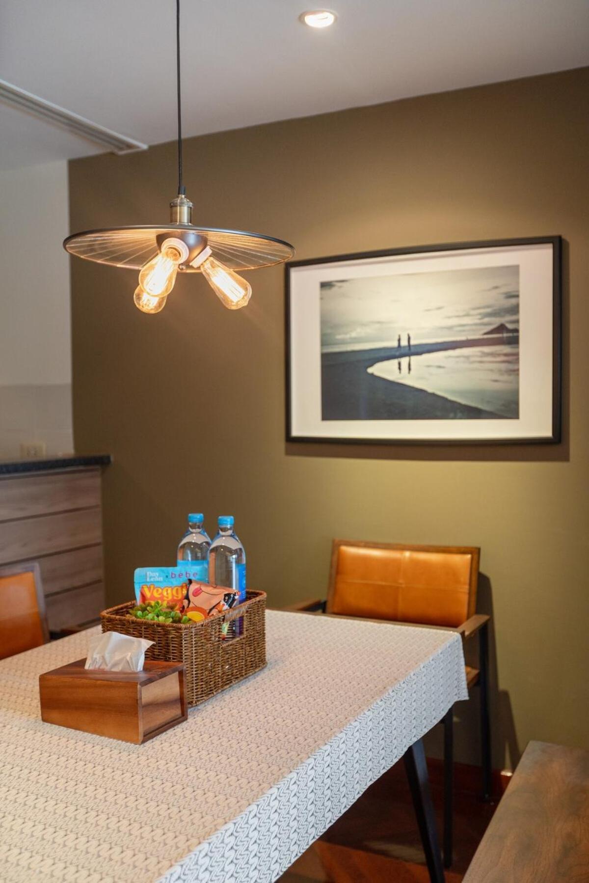 Oceanfront 2br Family And Friends Getaway Apartment