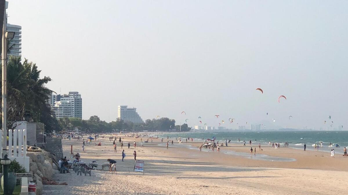 Oceanfront 2br Family And Friends Getaway Apartment Hua Hin