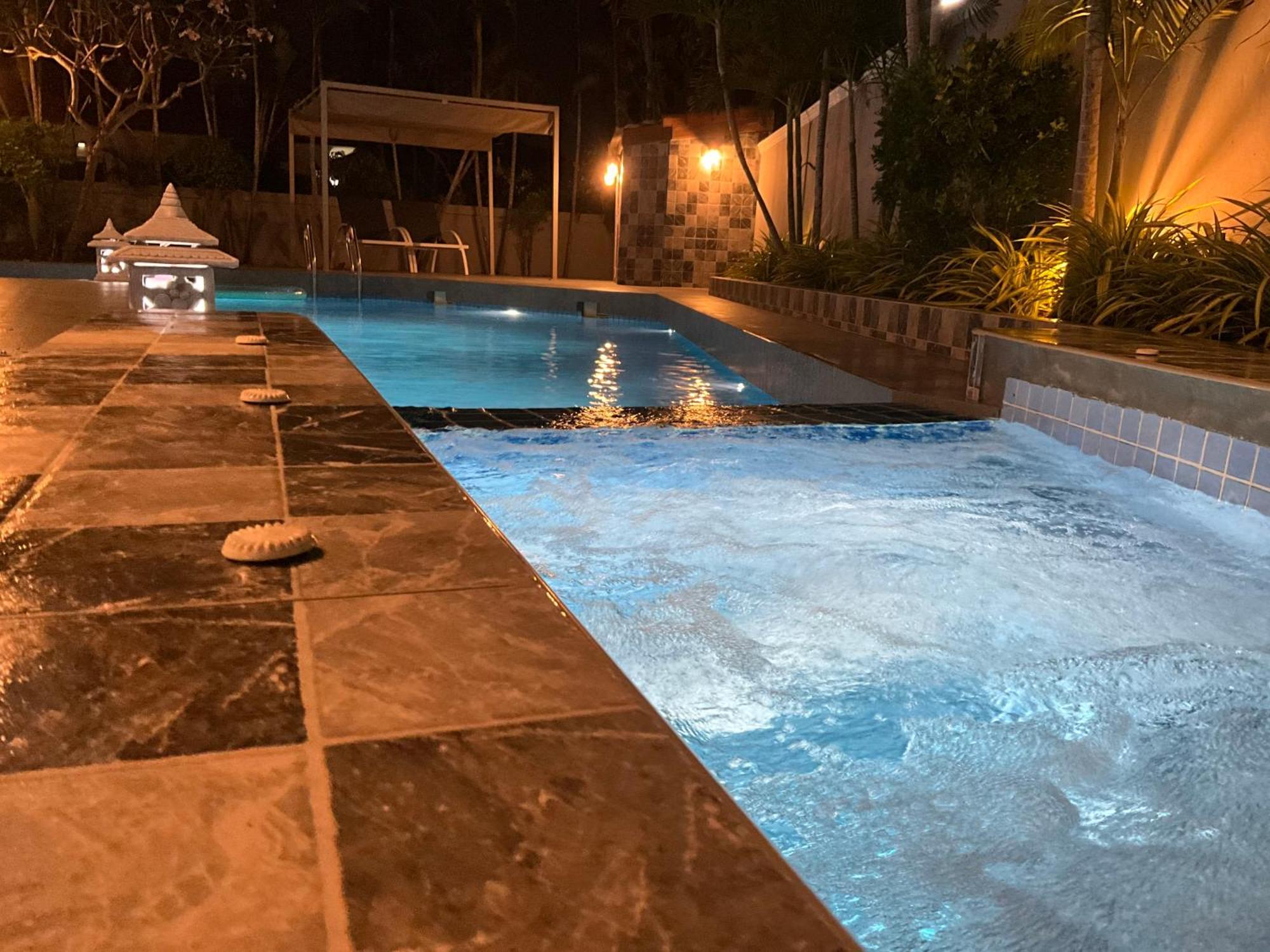 Vila 7 Minutes From Centre Orchid With Jacuzzi And Pool Table Hua Hin
