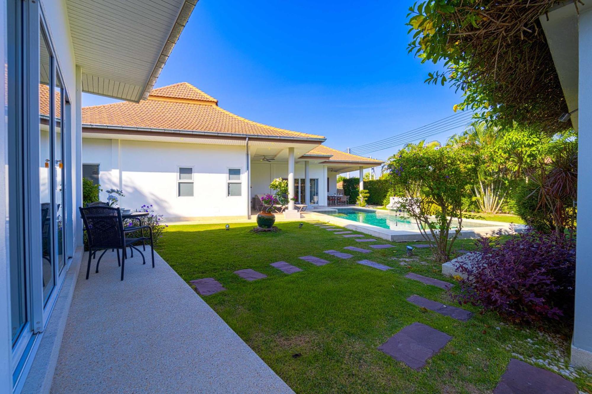 4 Bedroom Private Pool - Mr51 Villa