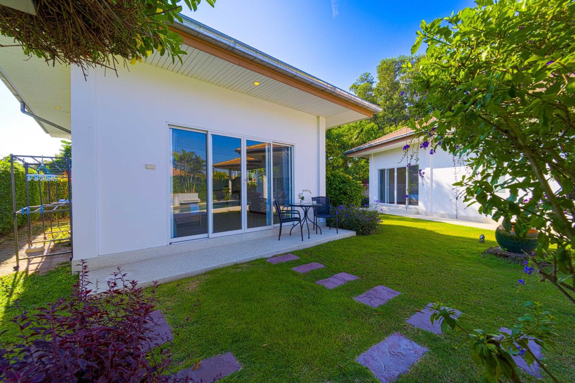 4 Bedroom Private Pool - Mr51 *