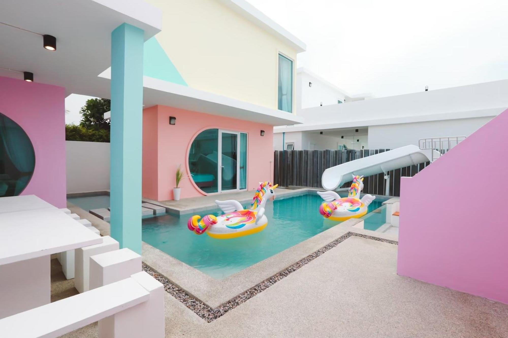 The Modern Pool Villa
