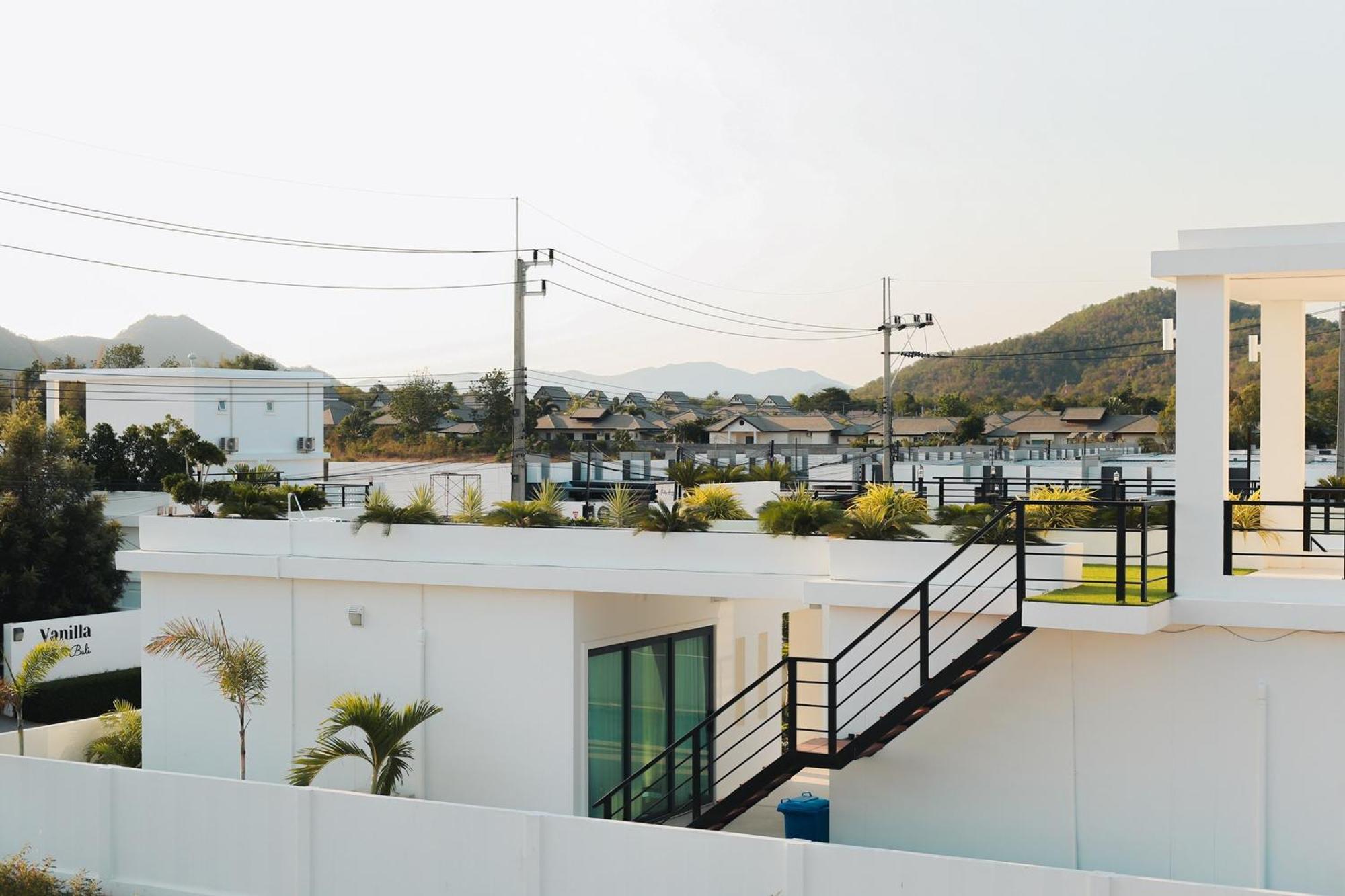 The Modern Pool Villa
