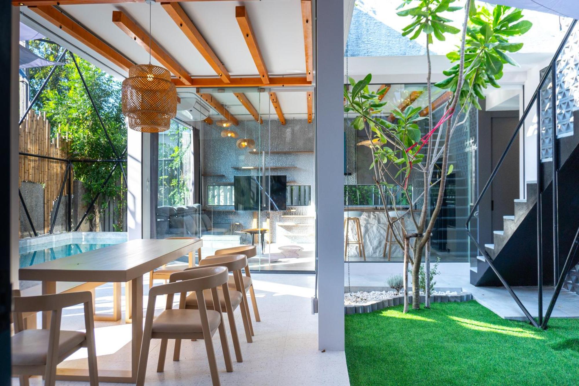 The Modern Pool Villa