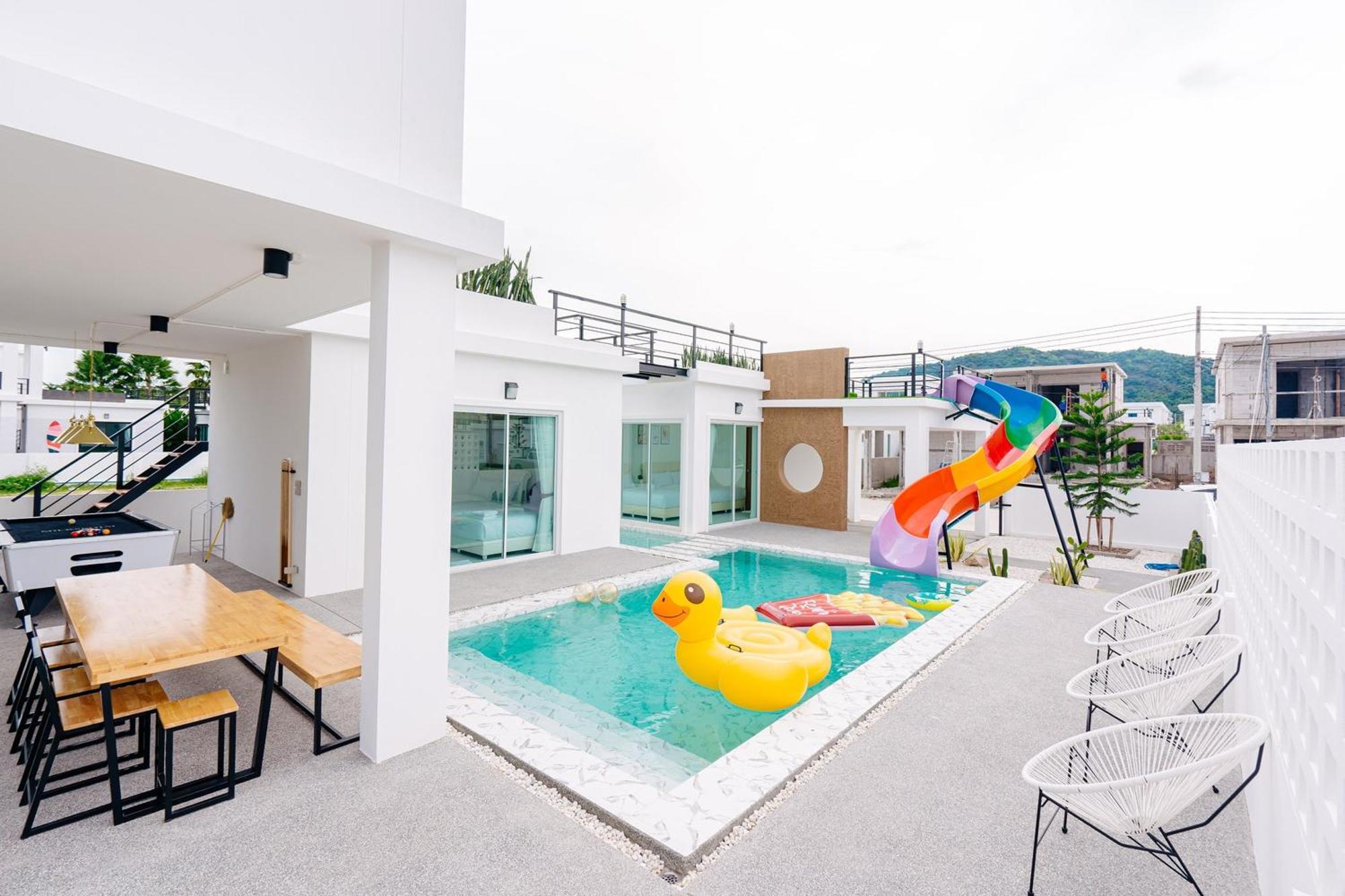 The Modern Pool