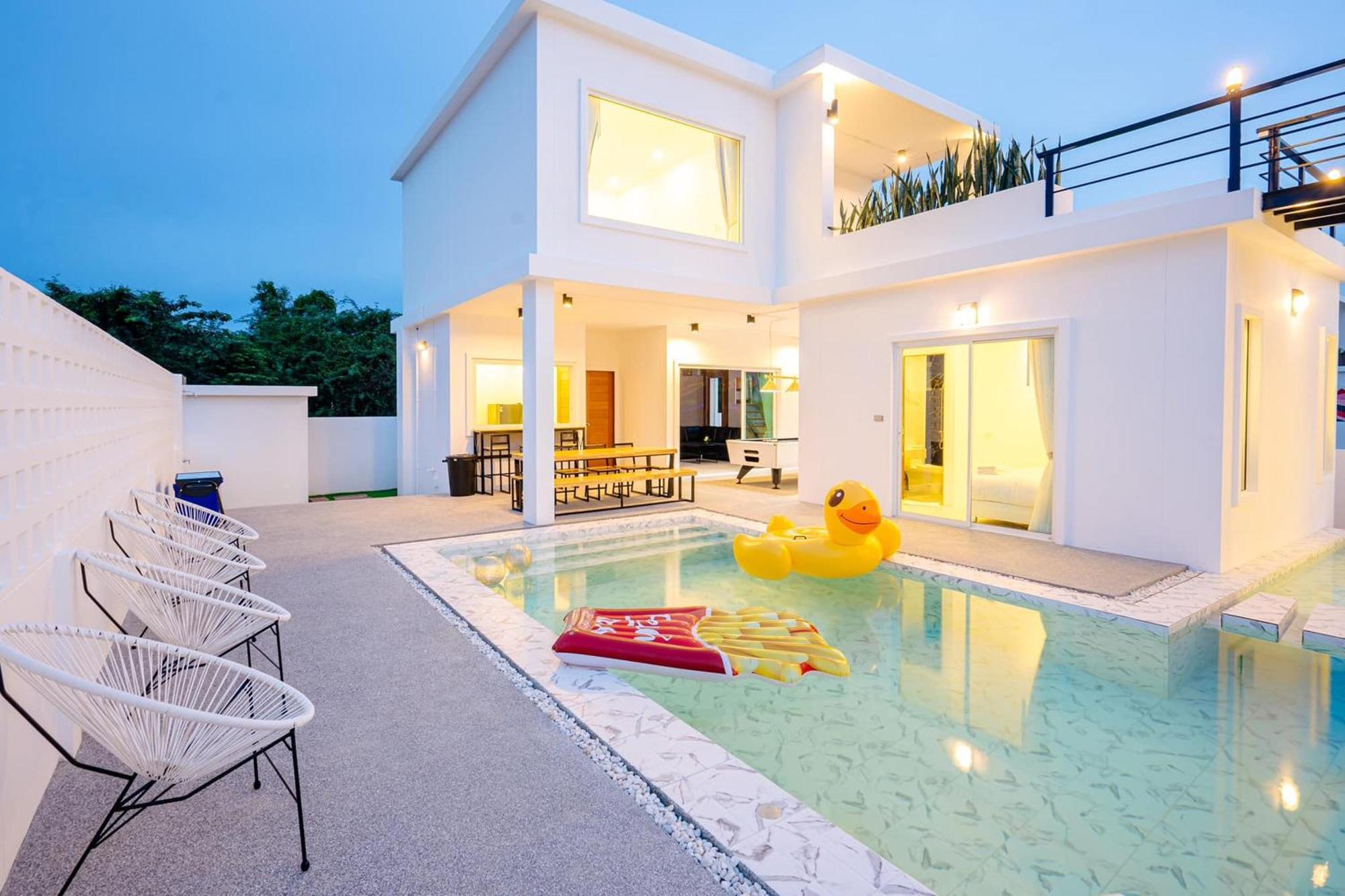 The Modern Pool * Hua Hin