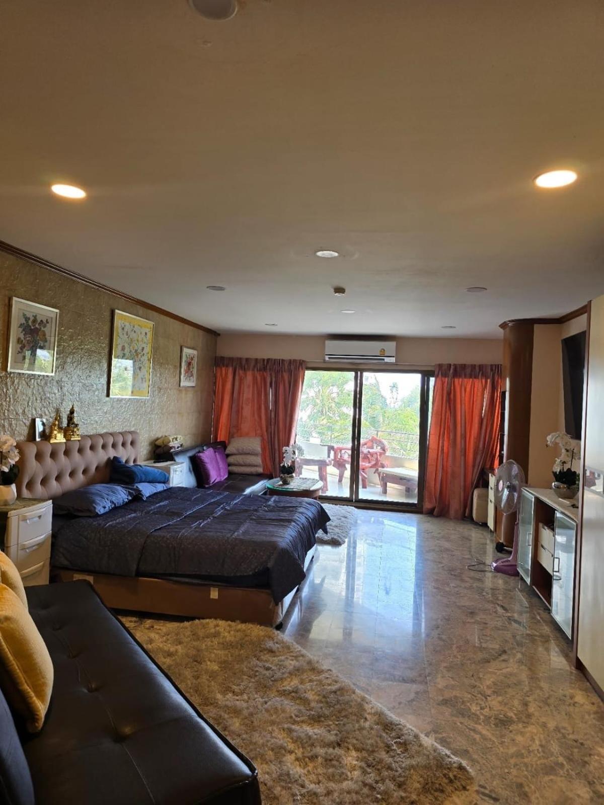 Apartment Spacious Lakeview In Palm Pavilion Near Airport *