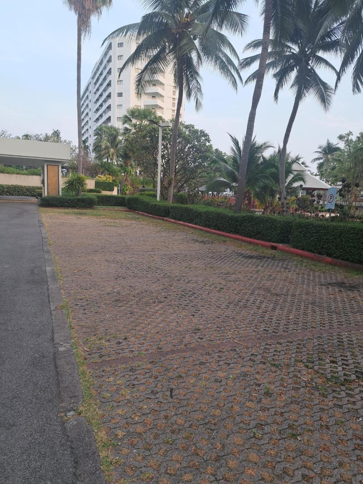 Apartment Spacious Lakeview In Palm Pavilion Near Airport