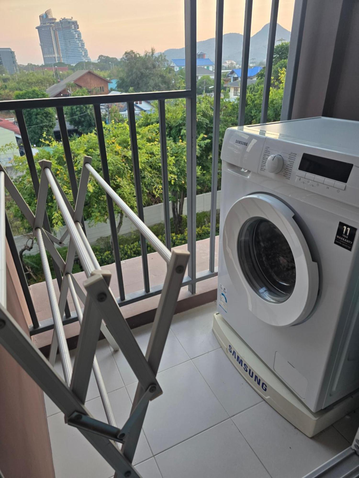 Apartment Downtown With Pool Hua Hin