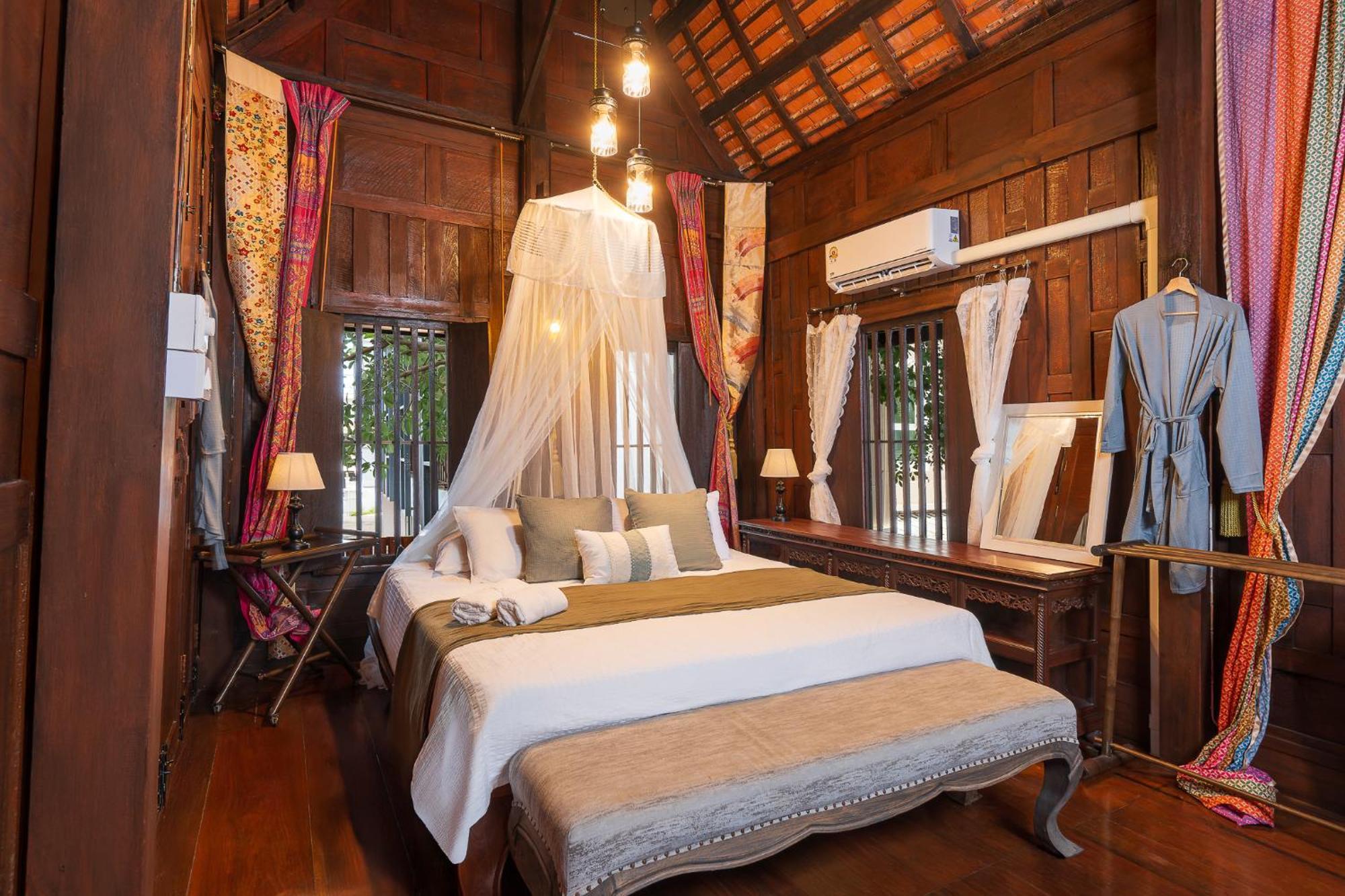 Villa Authentic Thai With Open-air Living & Pool-central-huahin *