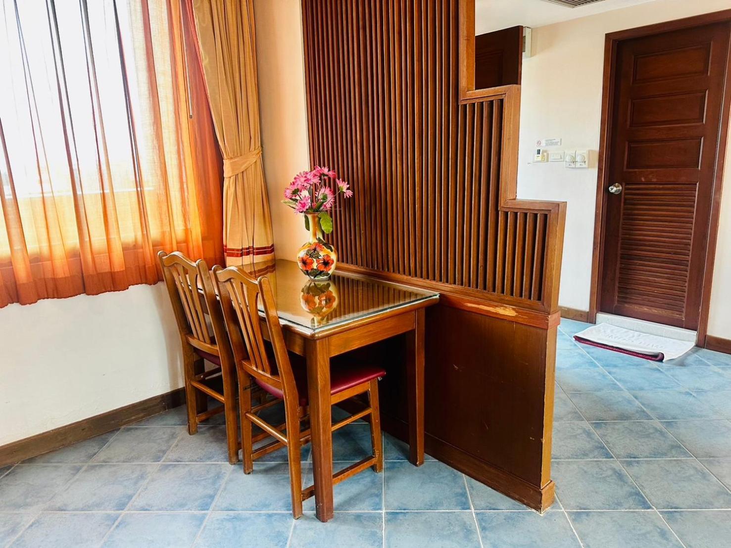 Loft Hotel 3*