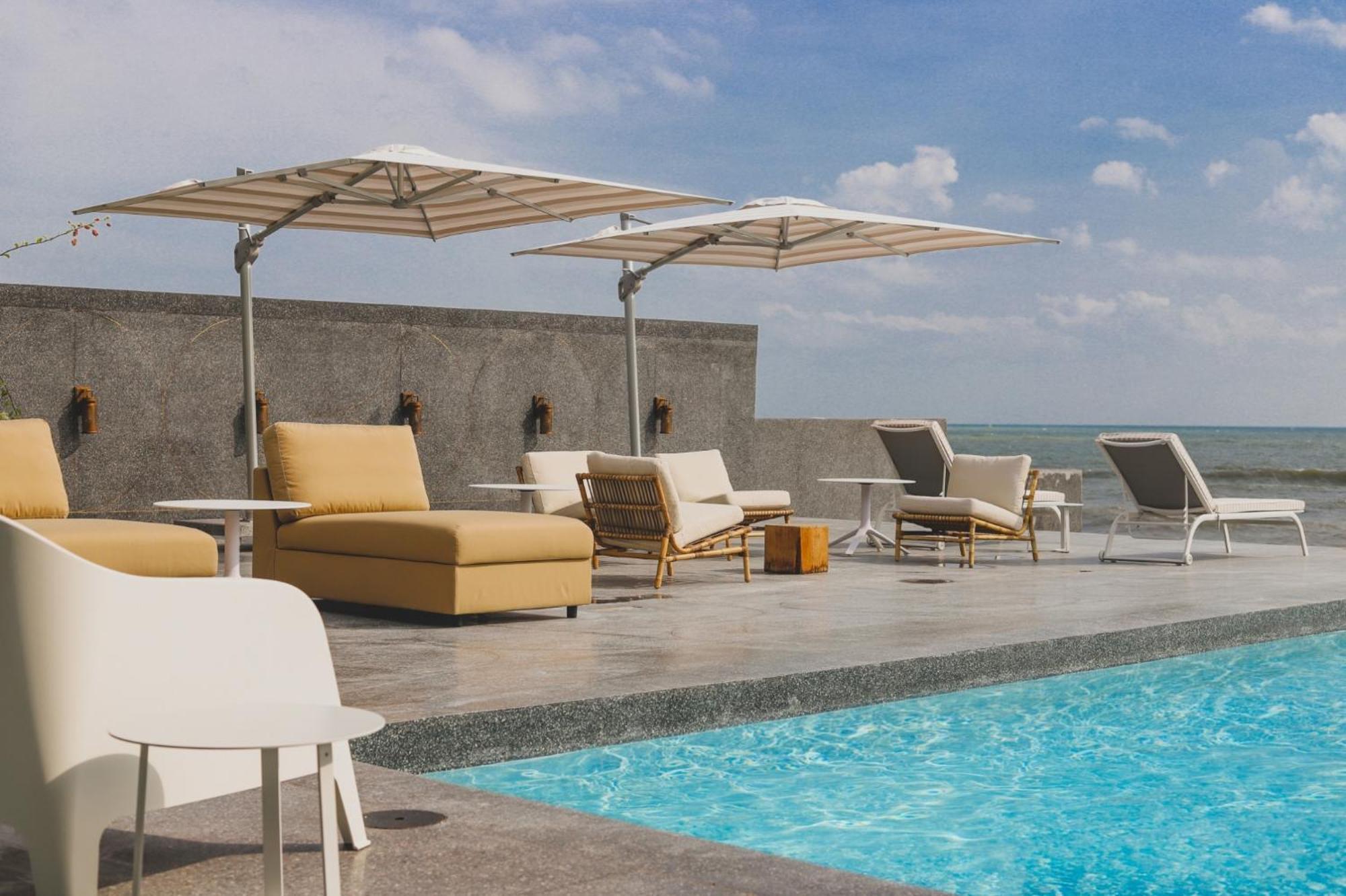 Sundance Dayclub Hotel 4*