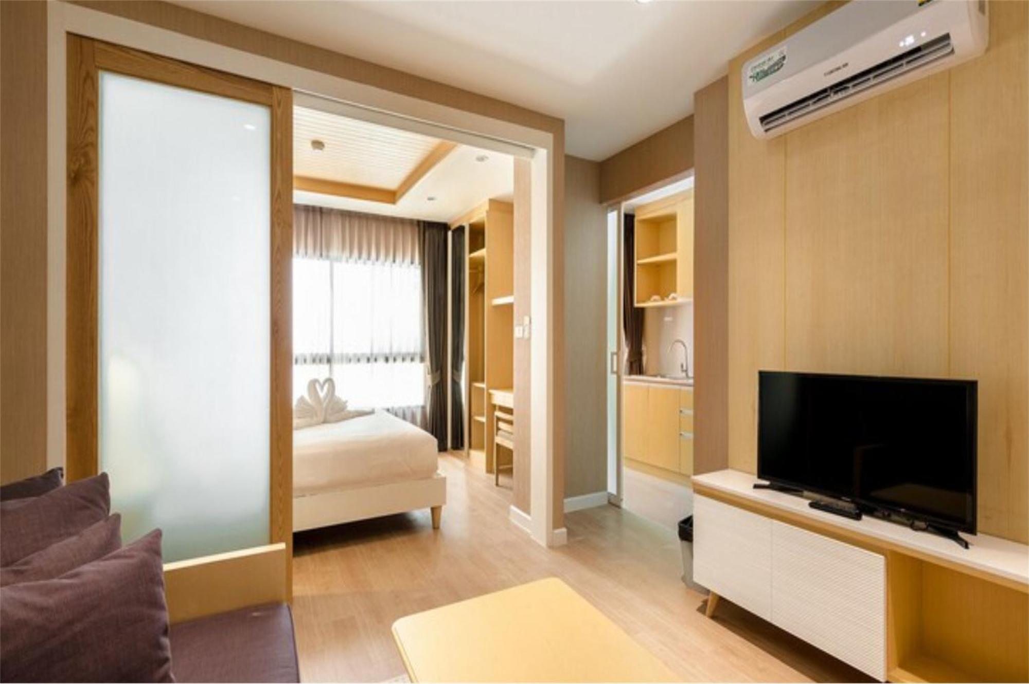 Soi 7 Apartment *
