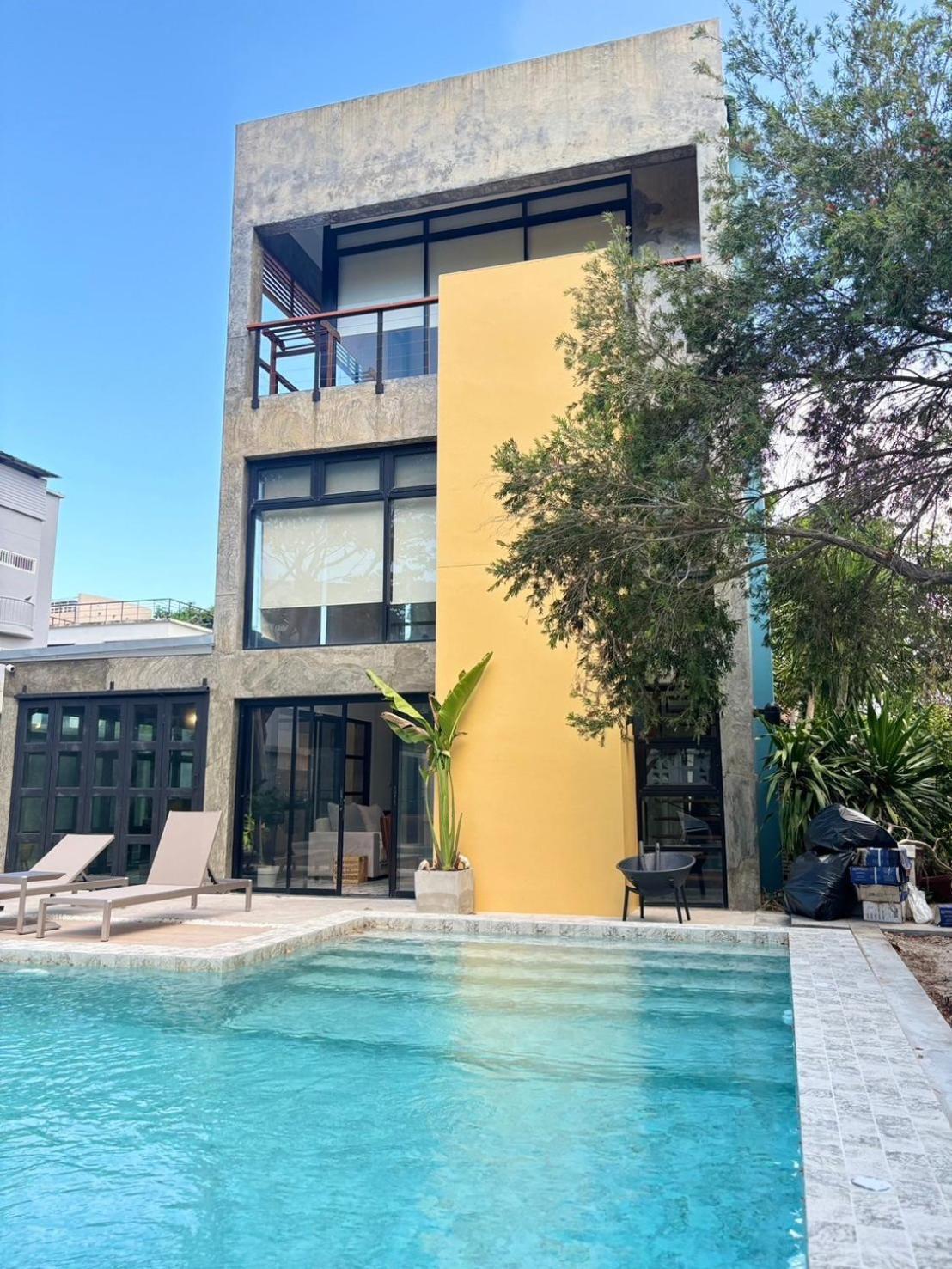 Rare, Special Pool Hua Hin