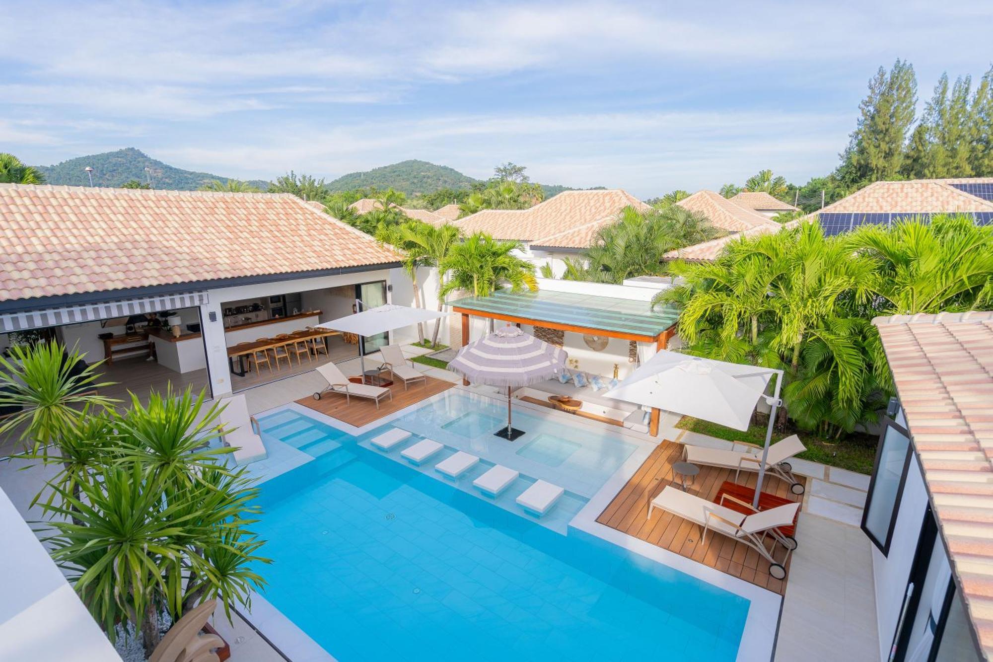 Thalias Villa