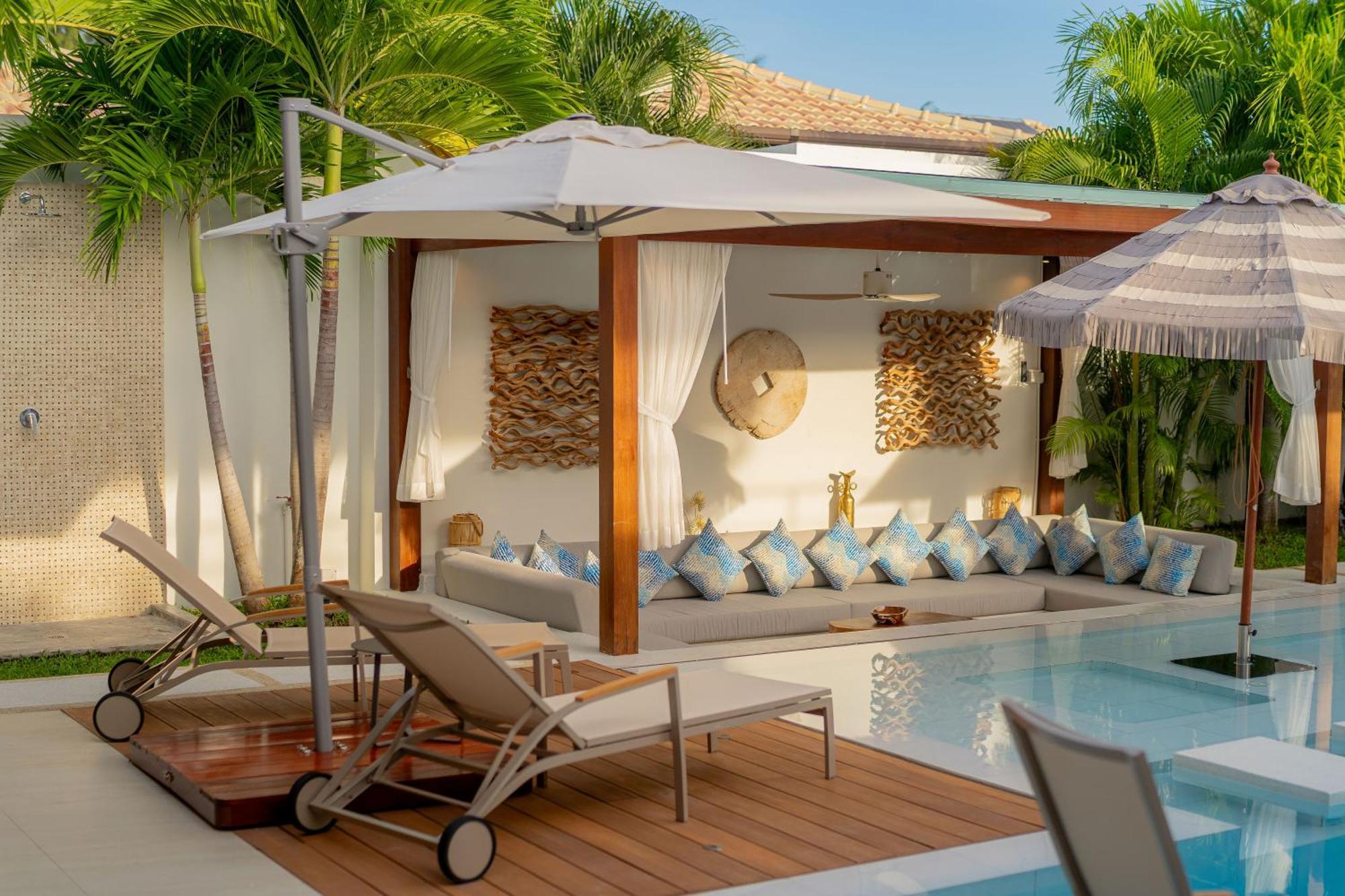 Thalias Villa *