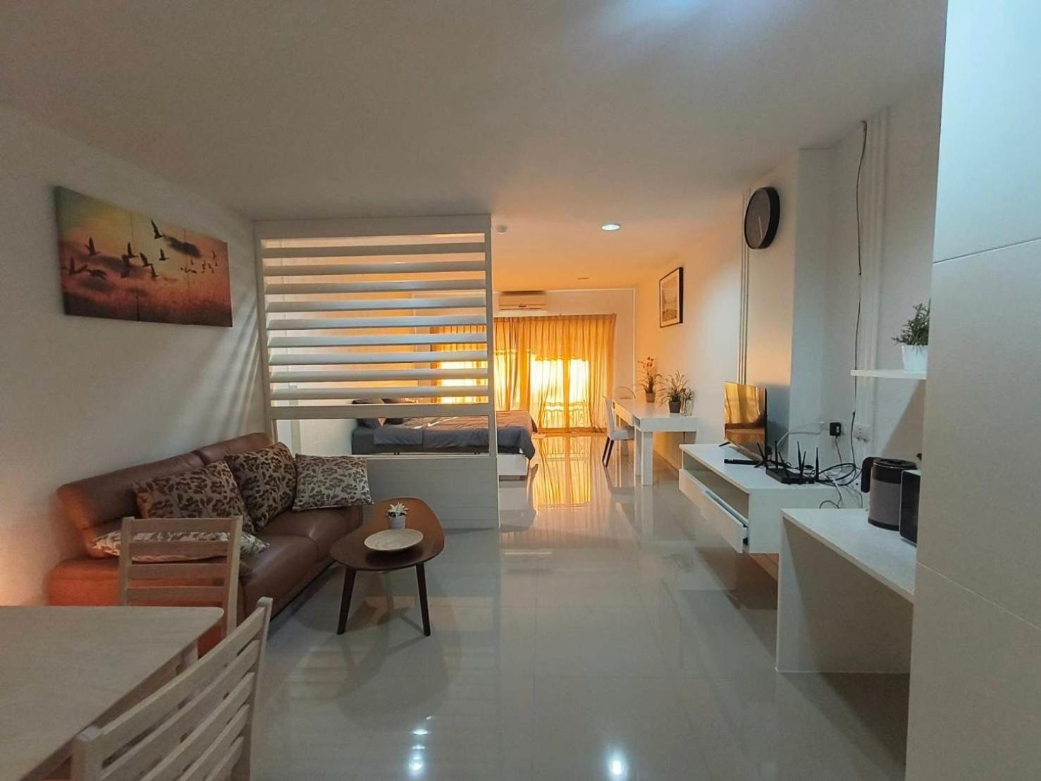 Baan Klang In *