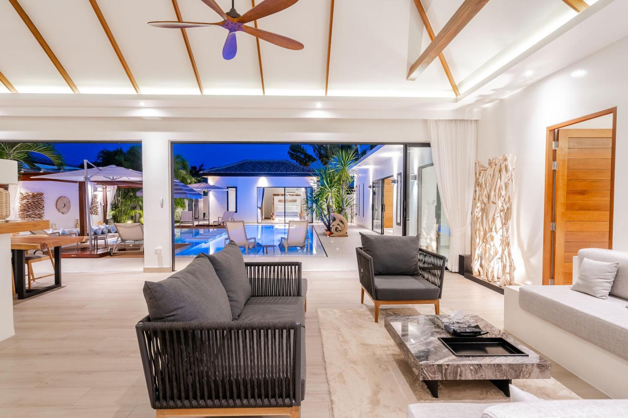Thalias Villa *