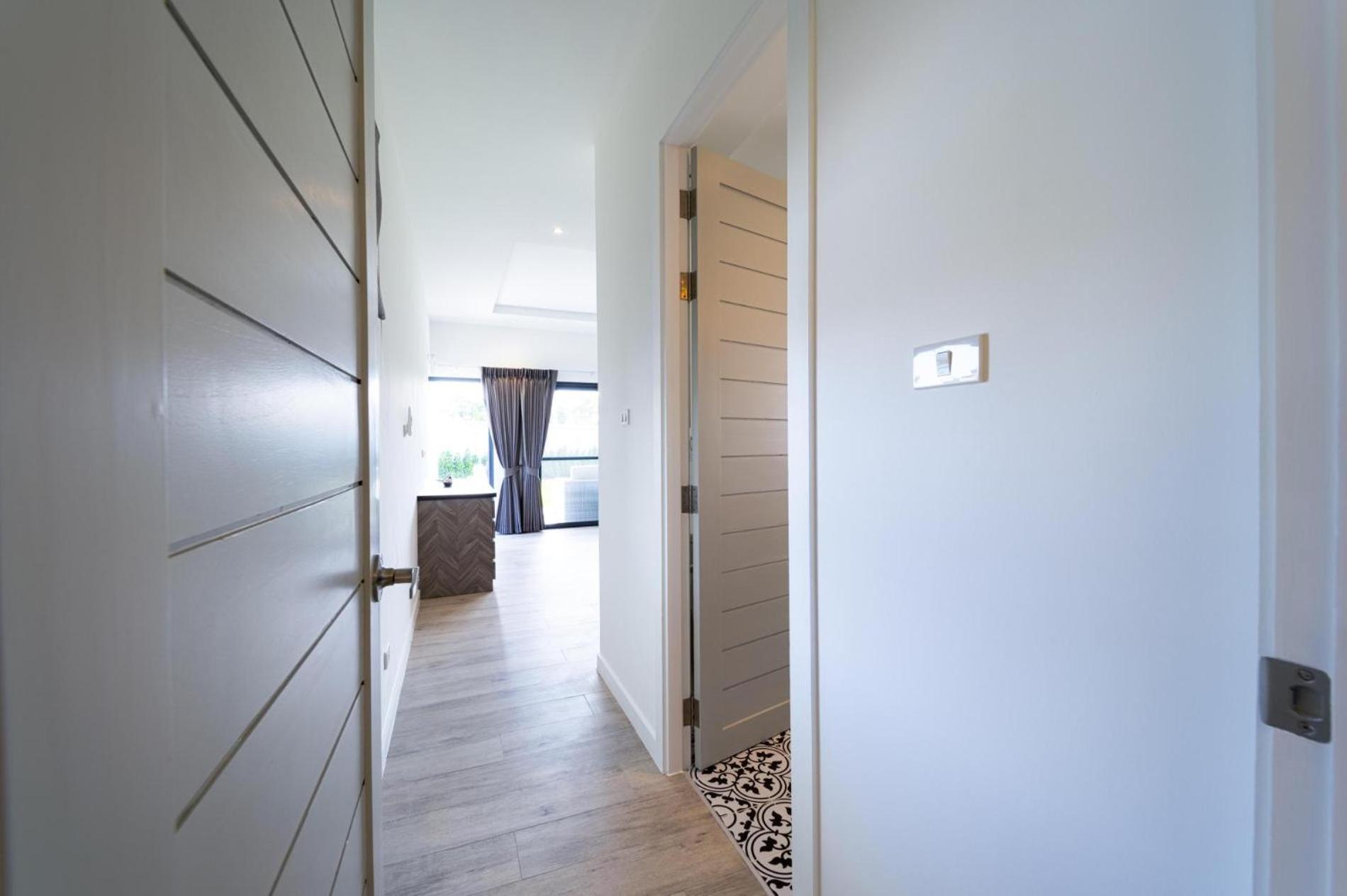 New Modern 3 Bedroom - Mb35 *