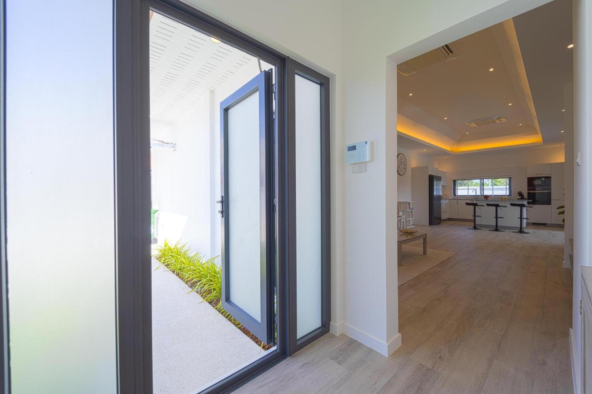 New Modern 3 Bedroom - Mb35 Villa