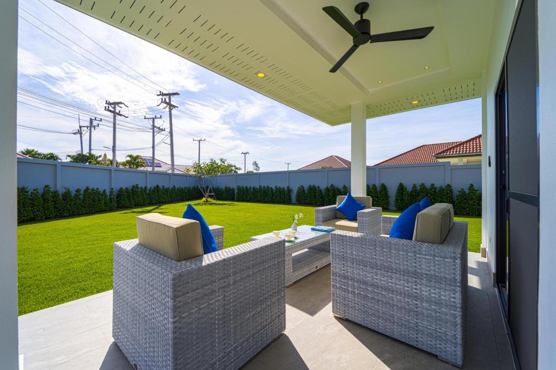 New Modern 3 Bedroom - Mb35 *