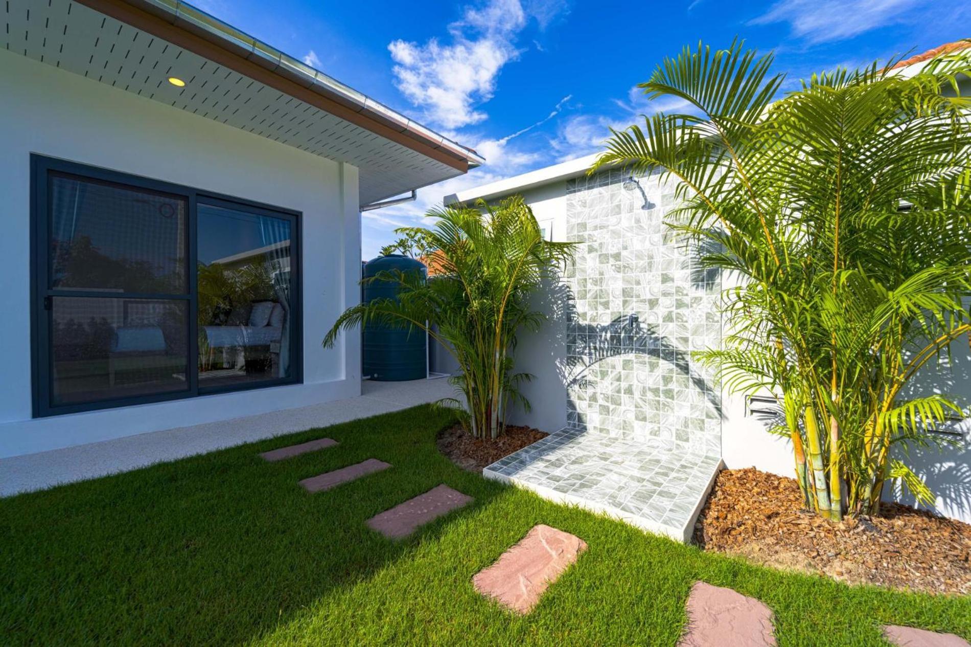 New Modern 3 Bedroom - Mb35 *