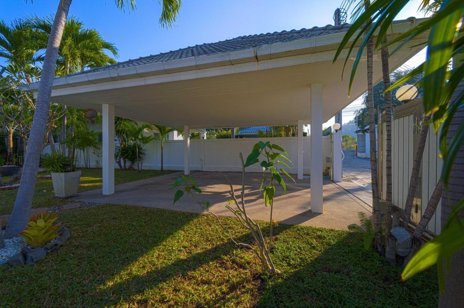 Modern Private 3 Bedroom Pool - Ga1 *