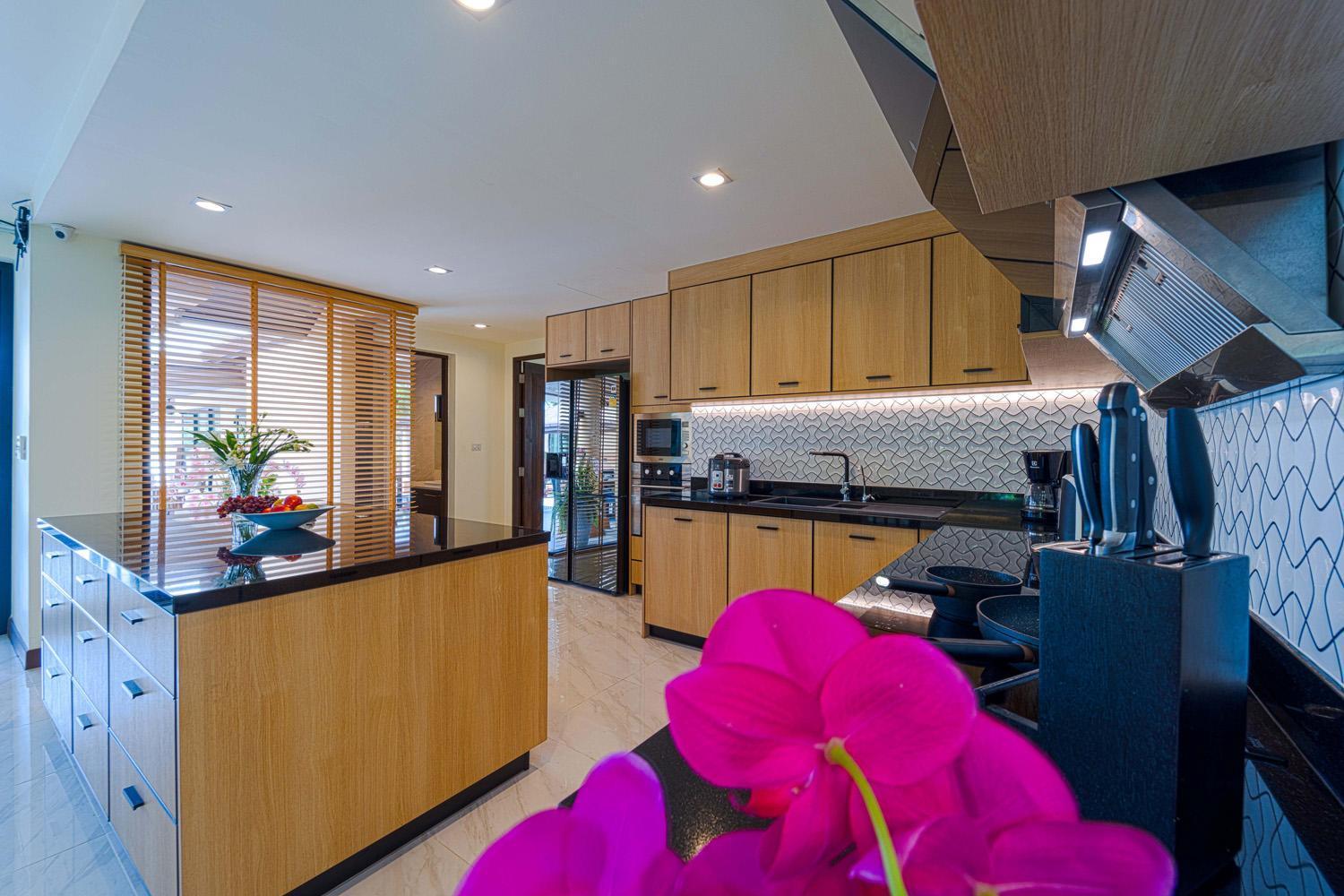 Villa Luxury 5 Bedroom Close To Srs *