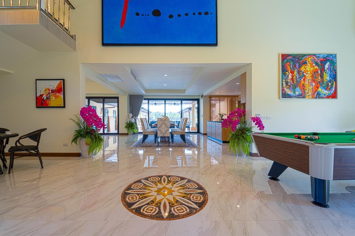 Villa Luxury 5 Bedroom Close To Srs HHQ
